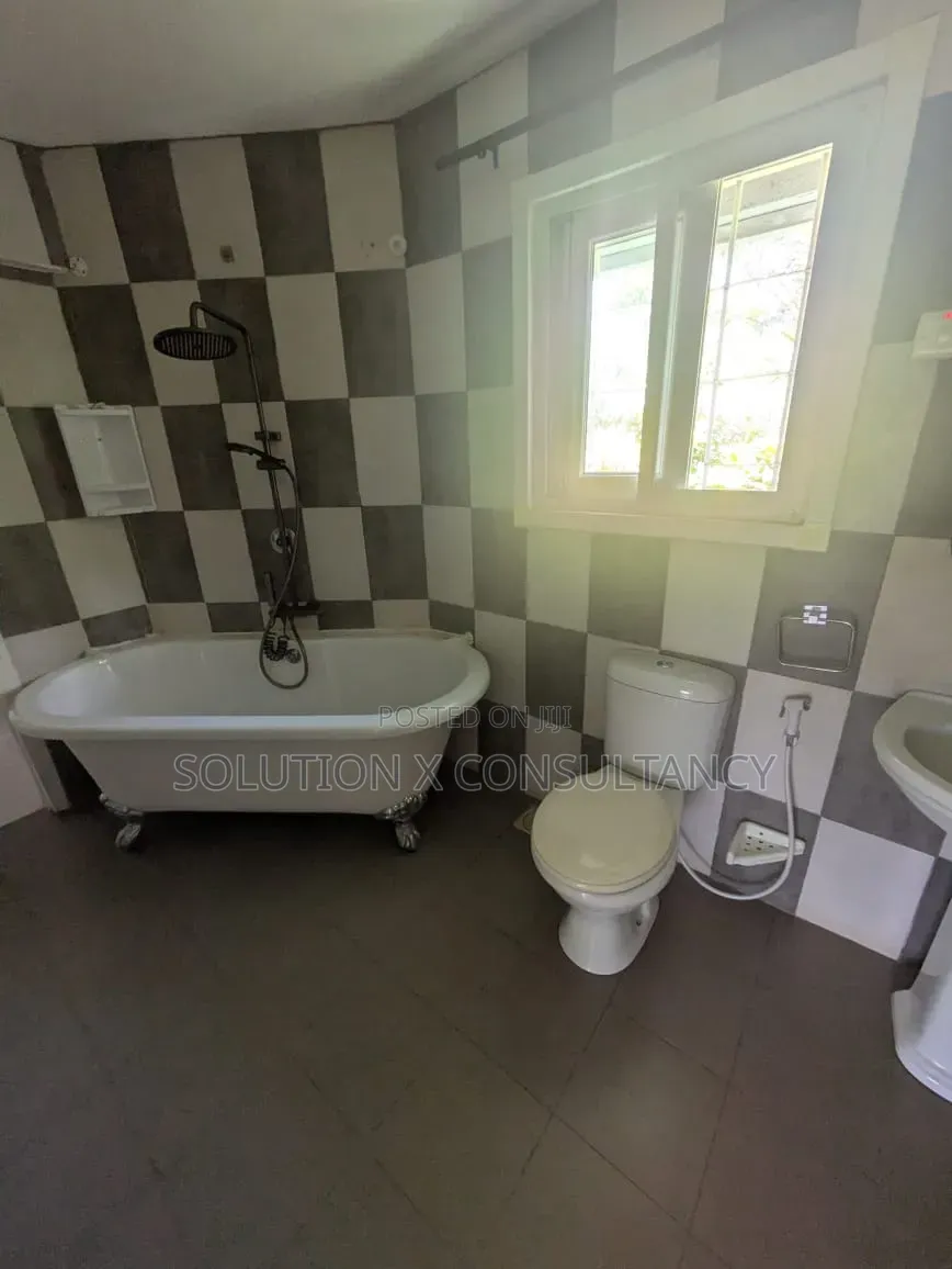 Furnished 4bdrm Villa in Masaki for rent