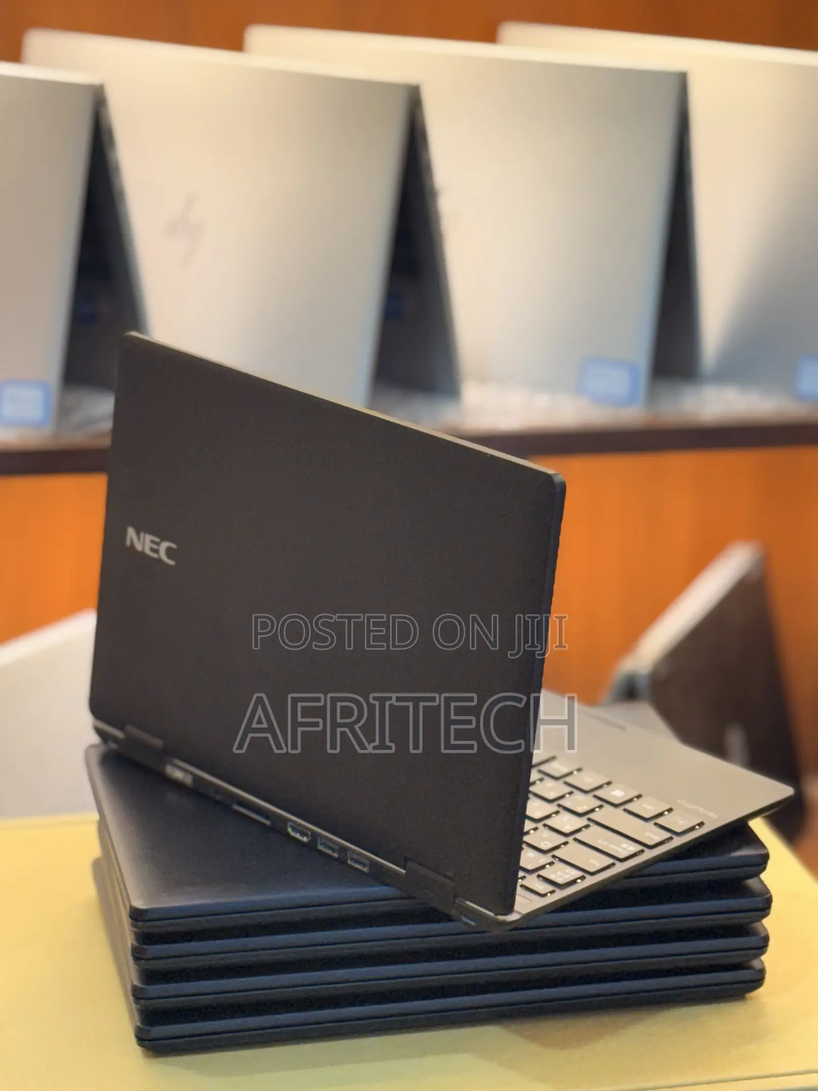Laptop NEC 8GB Intel Core i5 SSD 128GB
