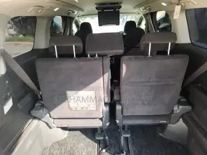 Toyota Vellfire V 2.4 4WD 8-Seater 2009 Black