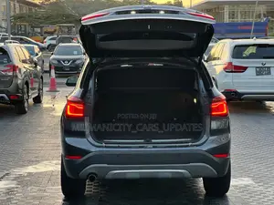 BMW X1 xDrive28i AWD 2016 Gray
