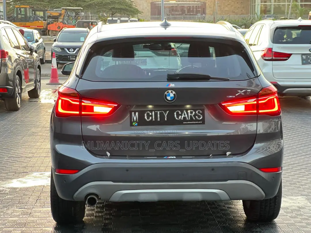 BMW X1 xDrive28i AWD 2016 Gray