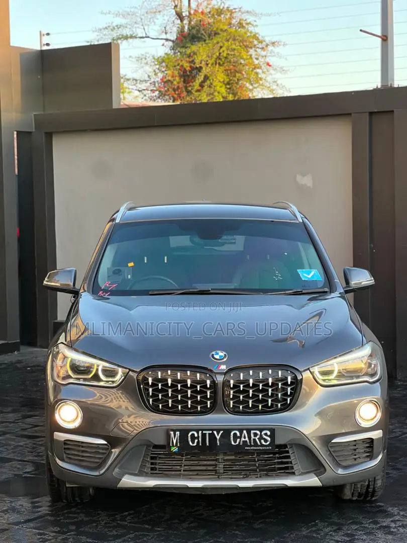 BMW X1 xDrive28i AWD 2016 Gray