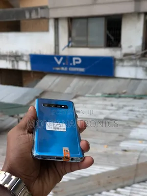 Samsung Galaxy S10 128 GB Blue