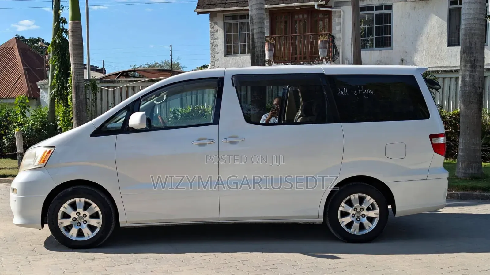 Toyota Alphard 2005 Off white
