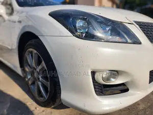 Toyota Crown 2008 White