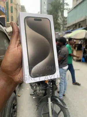 New Apple iPhone 15 Pro 256 GB