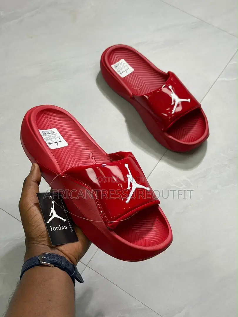 Jordan Break Slides Collection Available