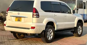 Toyota Land Cruiser Prado 2004 White