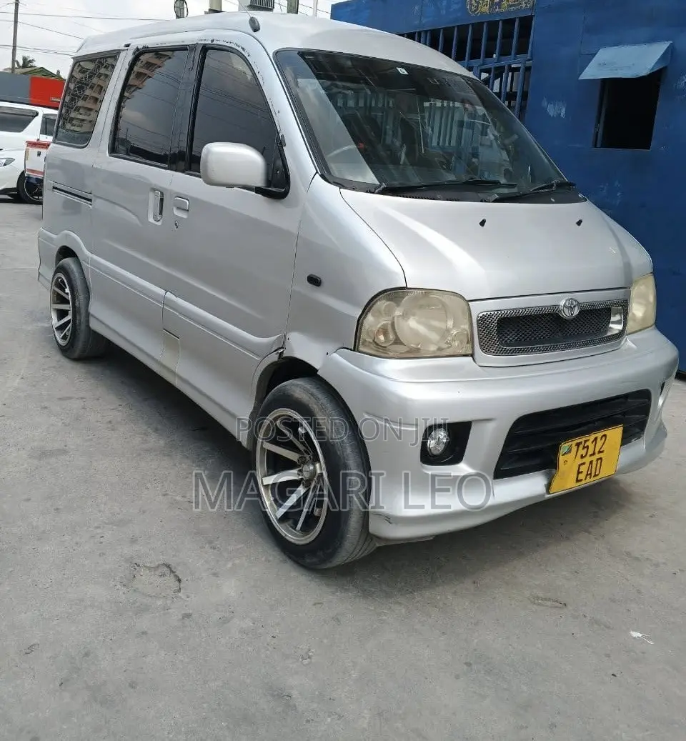 Toyota bB 2008 Silver