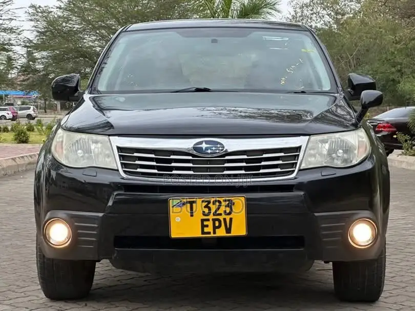 Subaru Forester 2010 Black