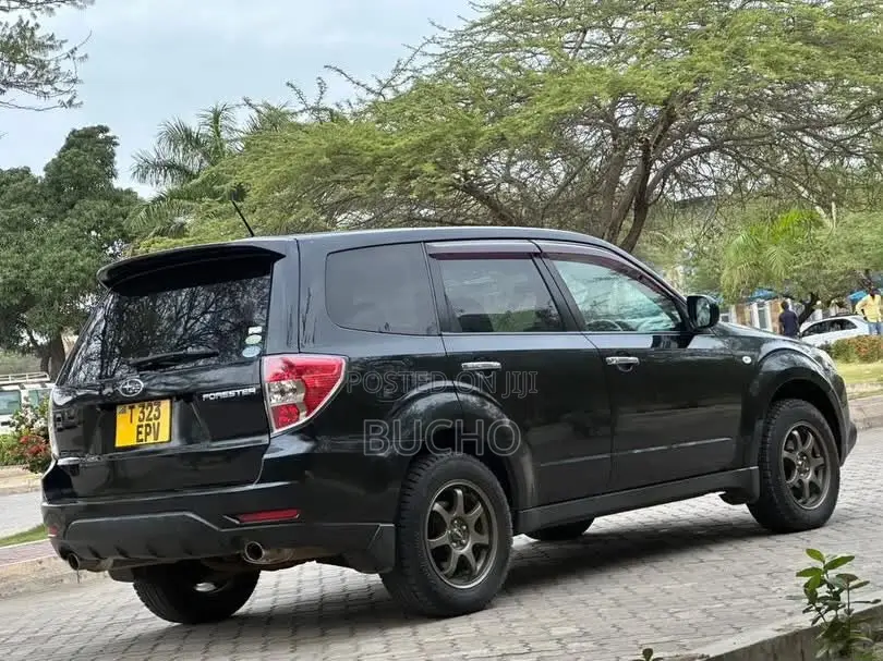 Subaru Forester 2010 Black