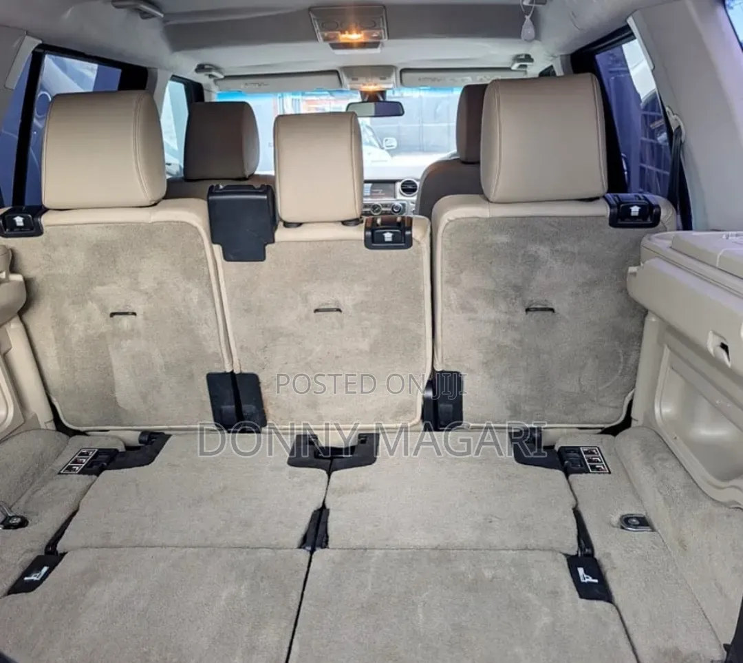 Land Rover Discovery 2014 Black