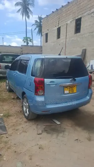 Toyota Raum 2003 Blue