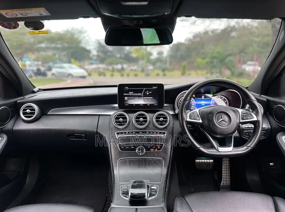 Mercedes-Benz C200 2014 Black