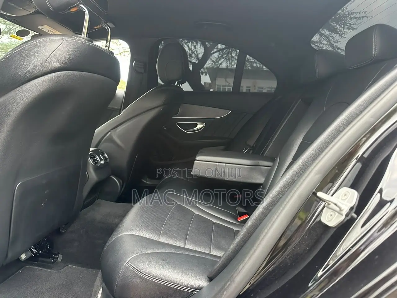 Mercedes-Benz C200 2014 Black