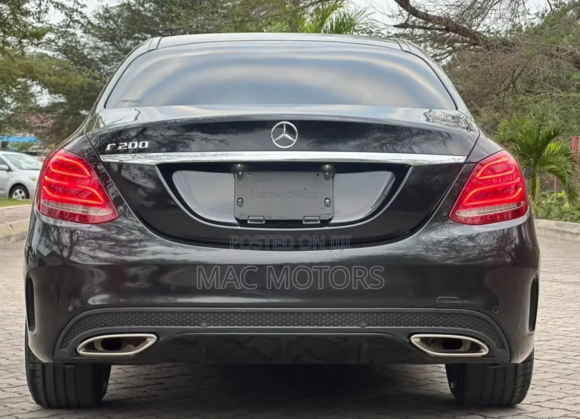 Mercedes-Benz C200 2014 Black