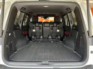 Toyota Land Cruiser 3.3 Diesel 4WD 2022 White