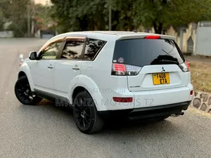 Mitsubishi RVR 2006 White