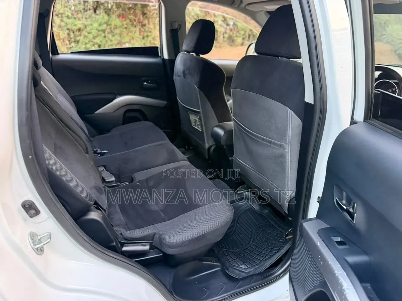 Mitsubishi RVR 2006 White