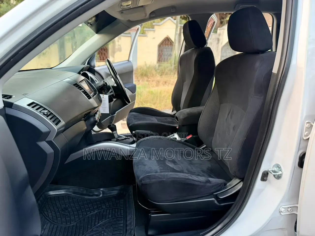Mitsubishi RVR 2006 White