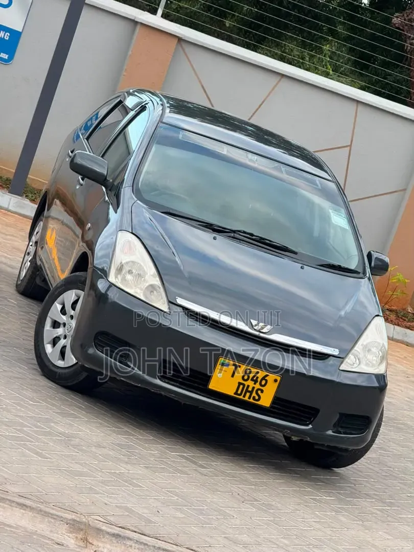 Toyota Wish 2004 Gray