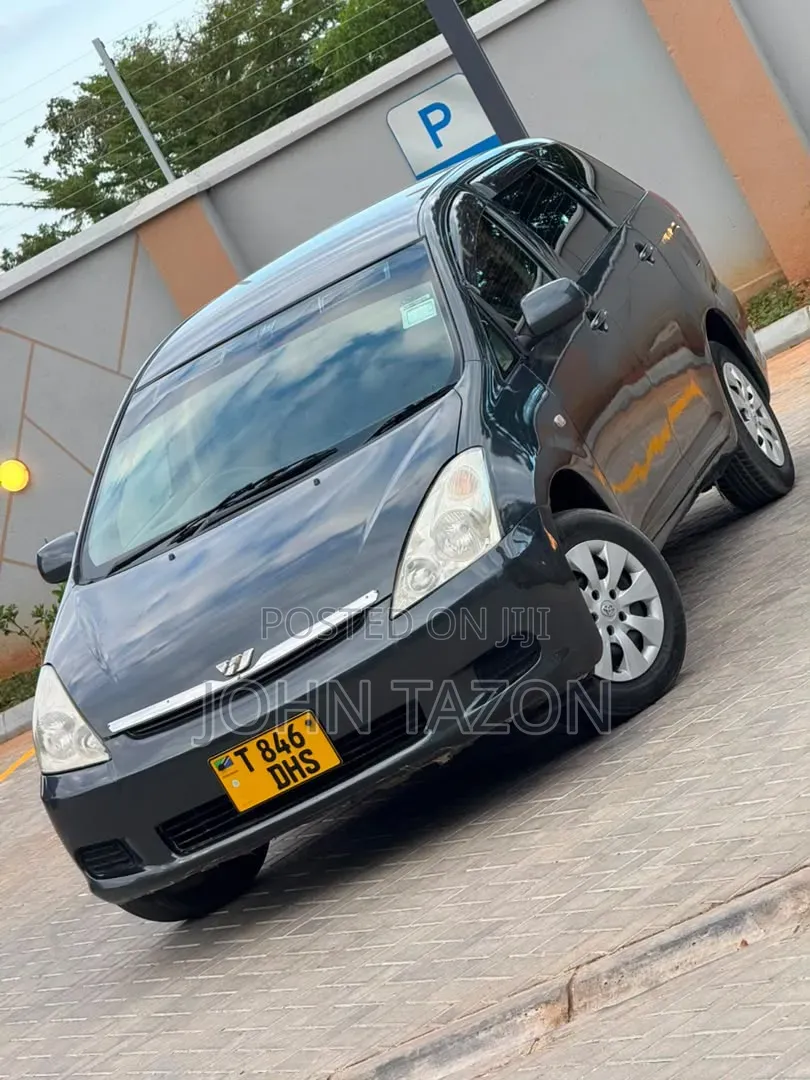 Toyota Wish 2004 Gray