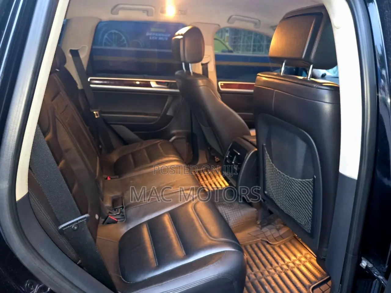 Volkswagen Touareg V6 Executive 4dr SUV AWD (3.6L 6cyl 8A) 2014 Black