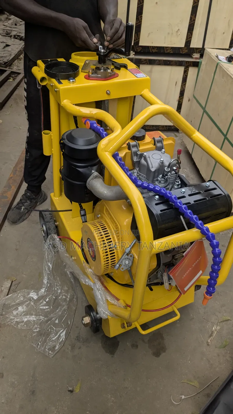 Road Cutting Machine