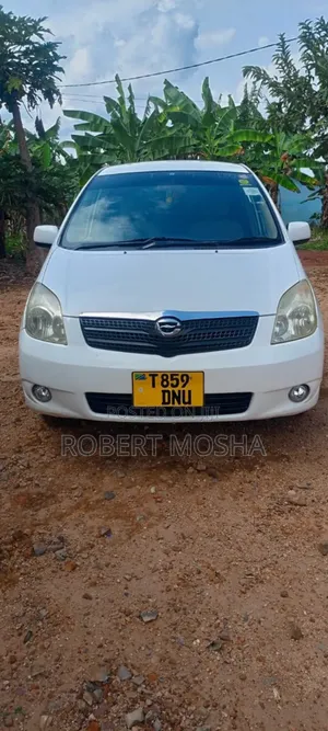 Toyota Corolla Spacio 2004 White