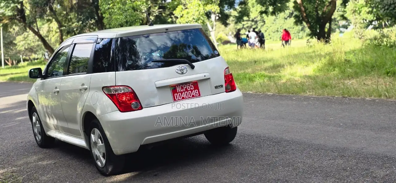 Toyota IST 2006 White