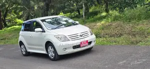 Toyota IST 2006 White