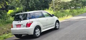 Toyota IST 2006 White