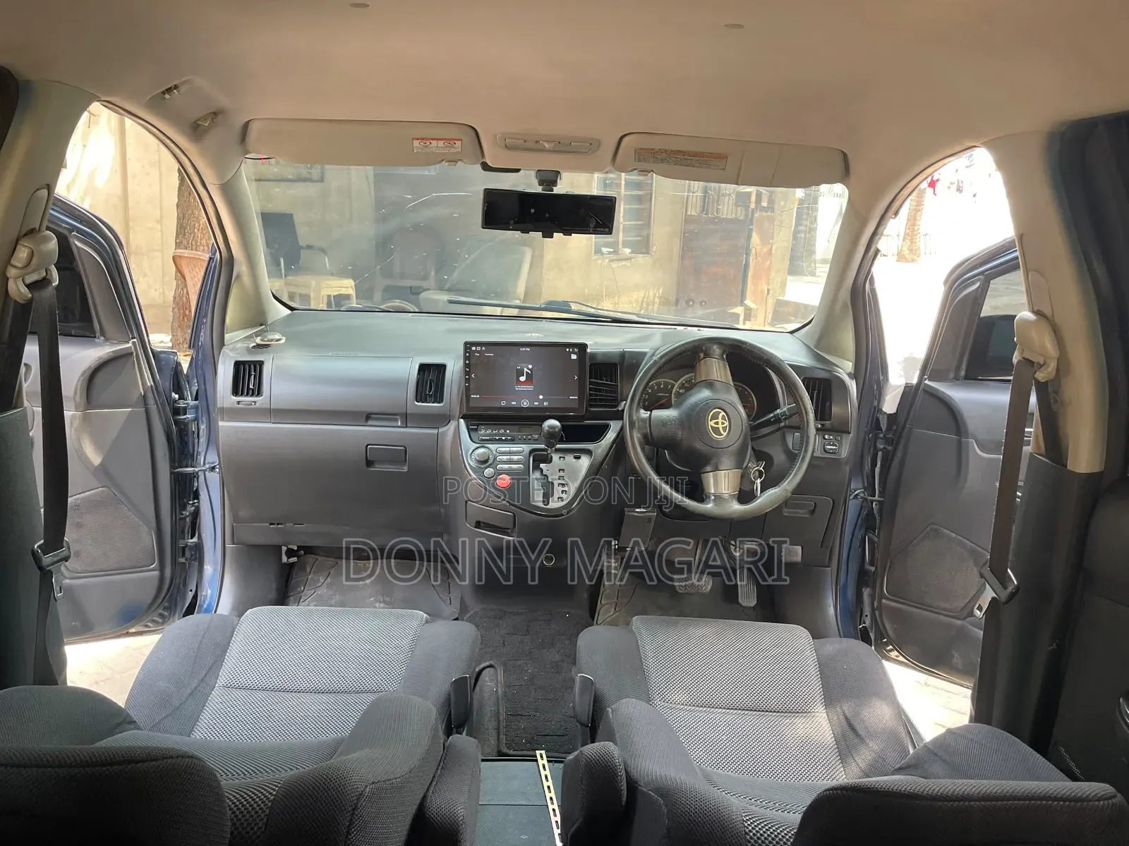 Toyota Wish 2005 Blue