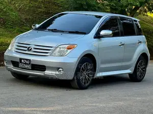 Toyota IST 2006 Gray