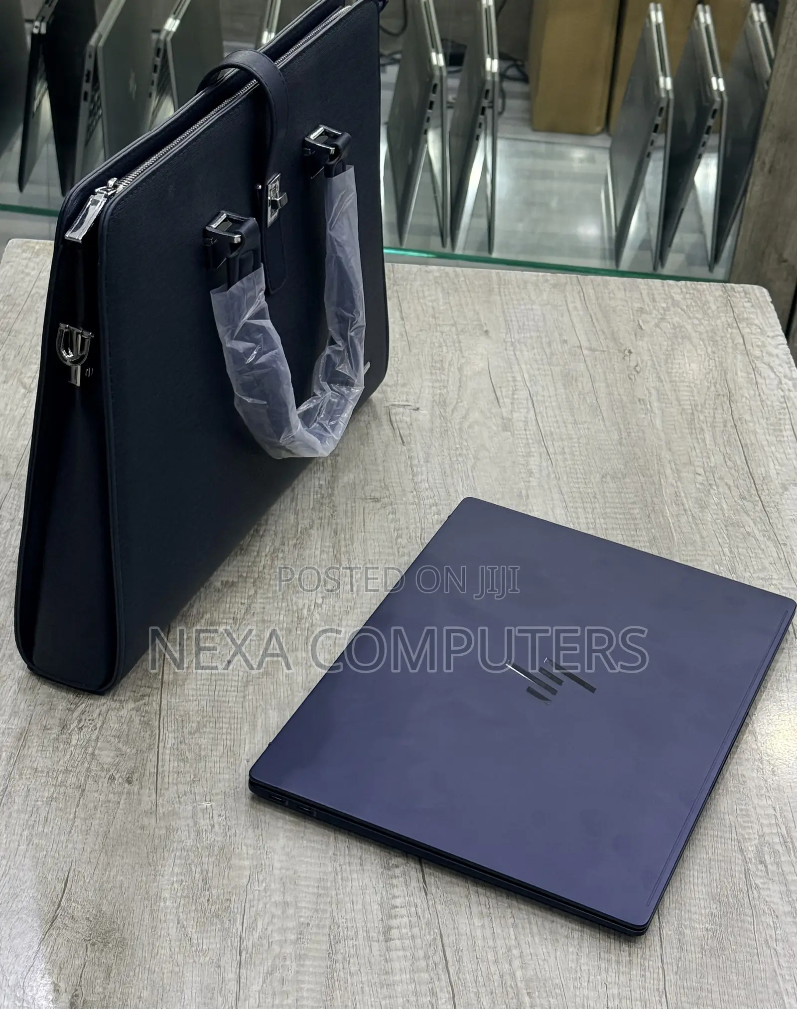 New HP Elitebook Ultra G1i 32GB Qualcomm Snapdragon X Elite SSD 512GB