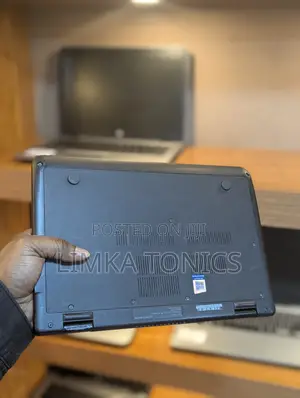 New Laptop Lenovo Yoga 11e 8GB Intel Celeron SSD 128GB