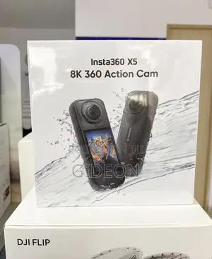 Insta360 X5. ( Action Camera)