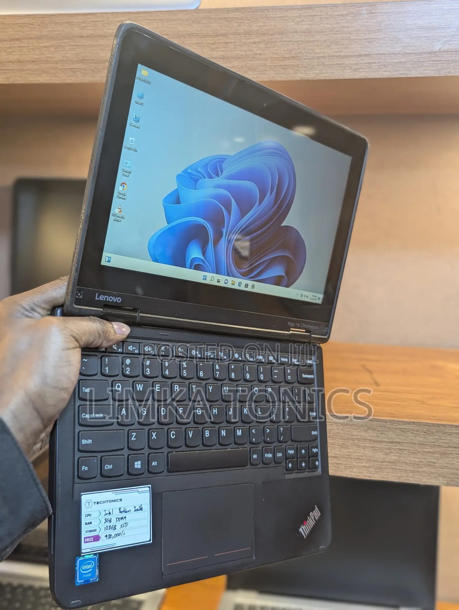 New Laptop Lenovo Yoga 11e 8GB Intel Pentium SSD 128GB