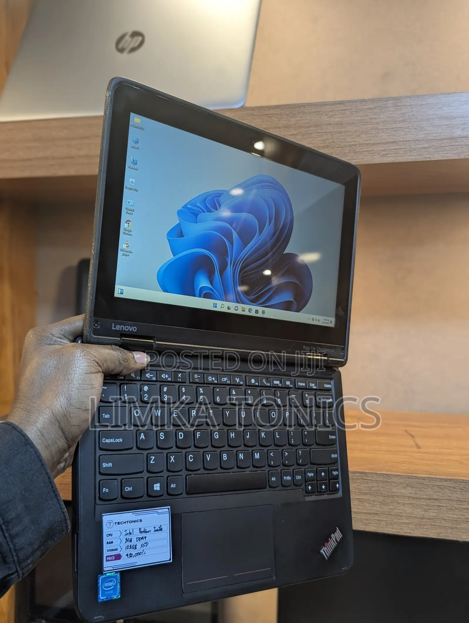 New Laptop Lenovo Yoga 11e 8GB Intel Pentium SSD 128GB