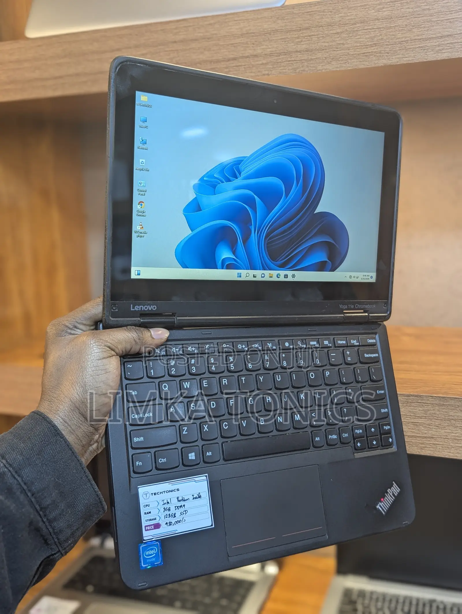 New Laptop Lenovo Yoga 11e 8GB Intel Pentium SSD 128GB