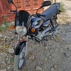Bajaj Boxer 125 2026 Black