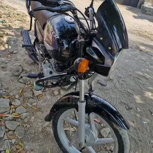 Bajaj Boxer 125 2026 Black