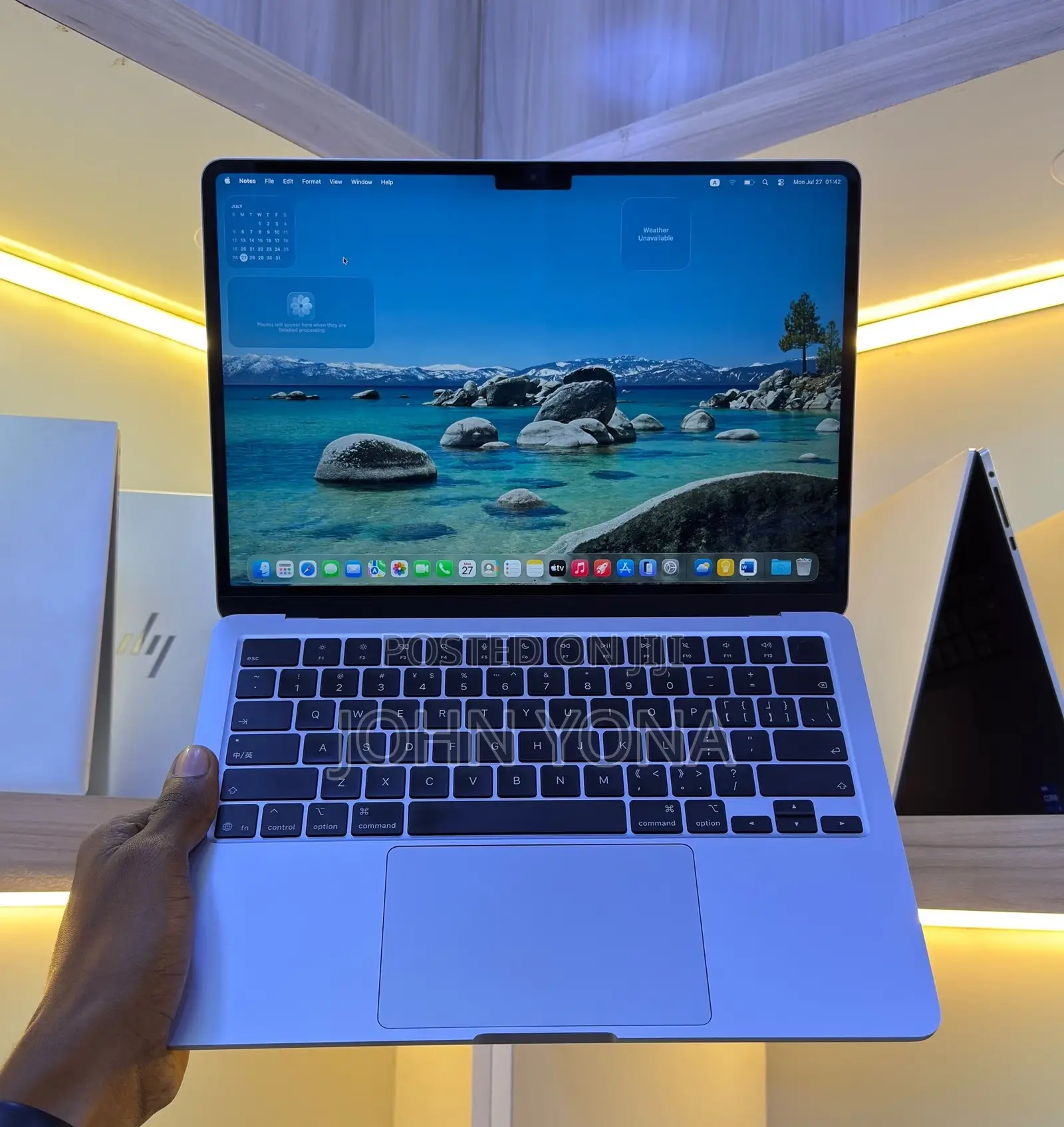New Laptop Apple MacBook Air 2025 M4 16GB Apple M4 SSD 256GB
