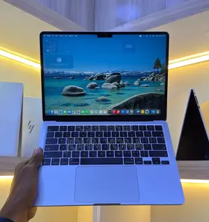 New Laptop Apple MacBook Air 2025 M4 16GB Apple M4 SSD 256GB