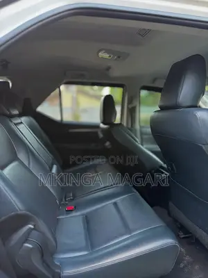 Toyota Fortuner 2021 White