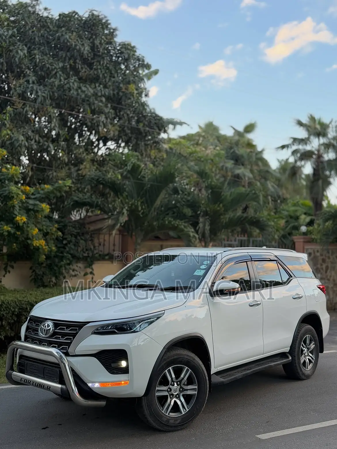 Toyota Fortuner 2021 White