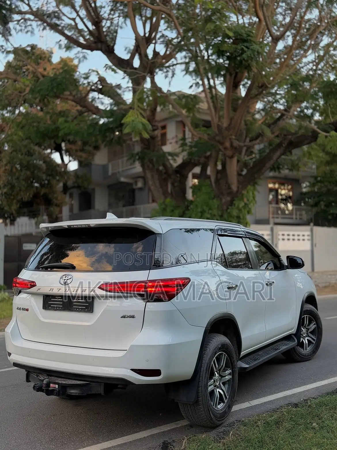 Toyota Fortuner 2021 White