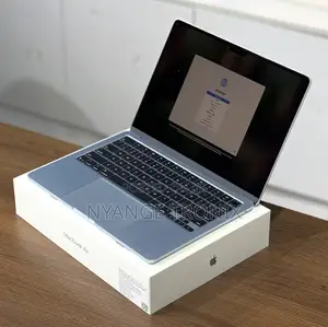 New Laptop Apple MacBook Air 2025 M4 16GB Apple M4 SSD 256GB