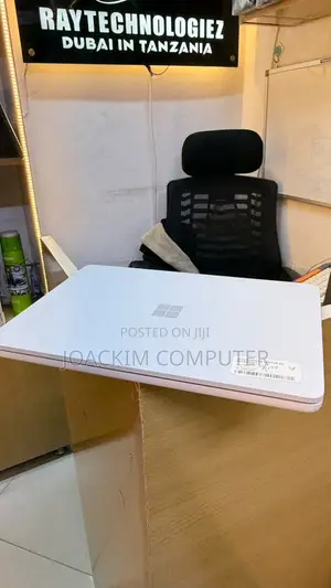 Laptop Microsoft Surface Laptop SE 8GB Intel Celeron eMMC 128GB