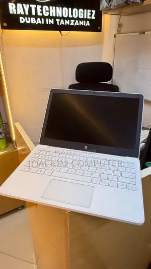 Laptop Microsoft Surface Laptop SE 8GB Intel Celeron eMMC 128GB